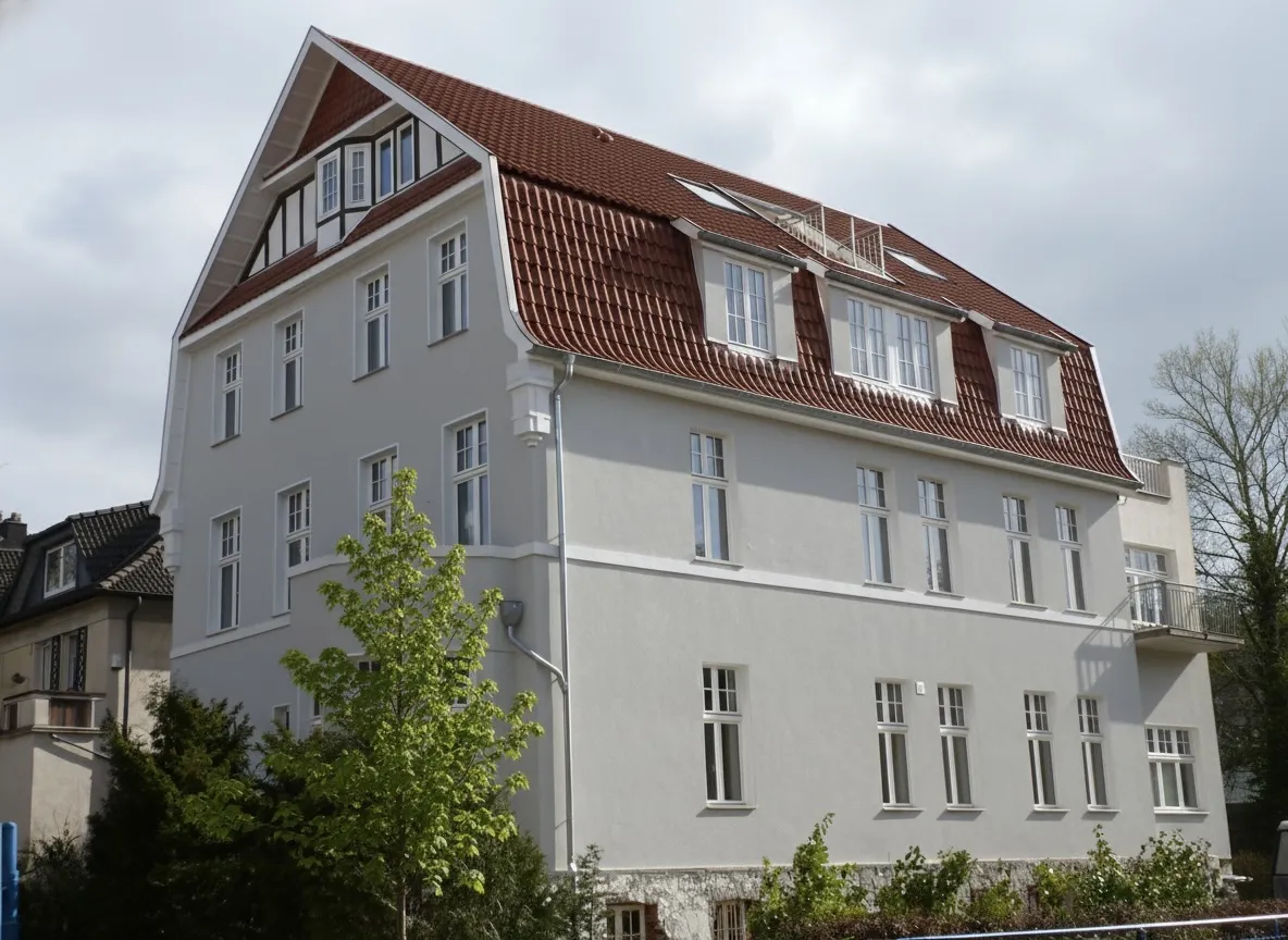 Dachsanierung mit Gerüst – Teilflächen erneuert